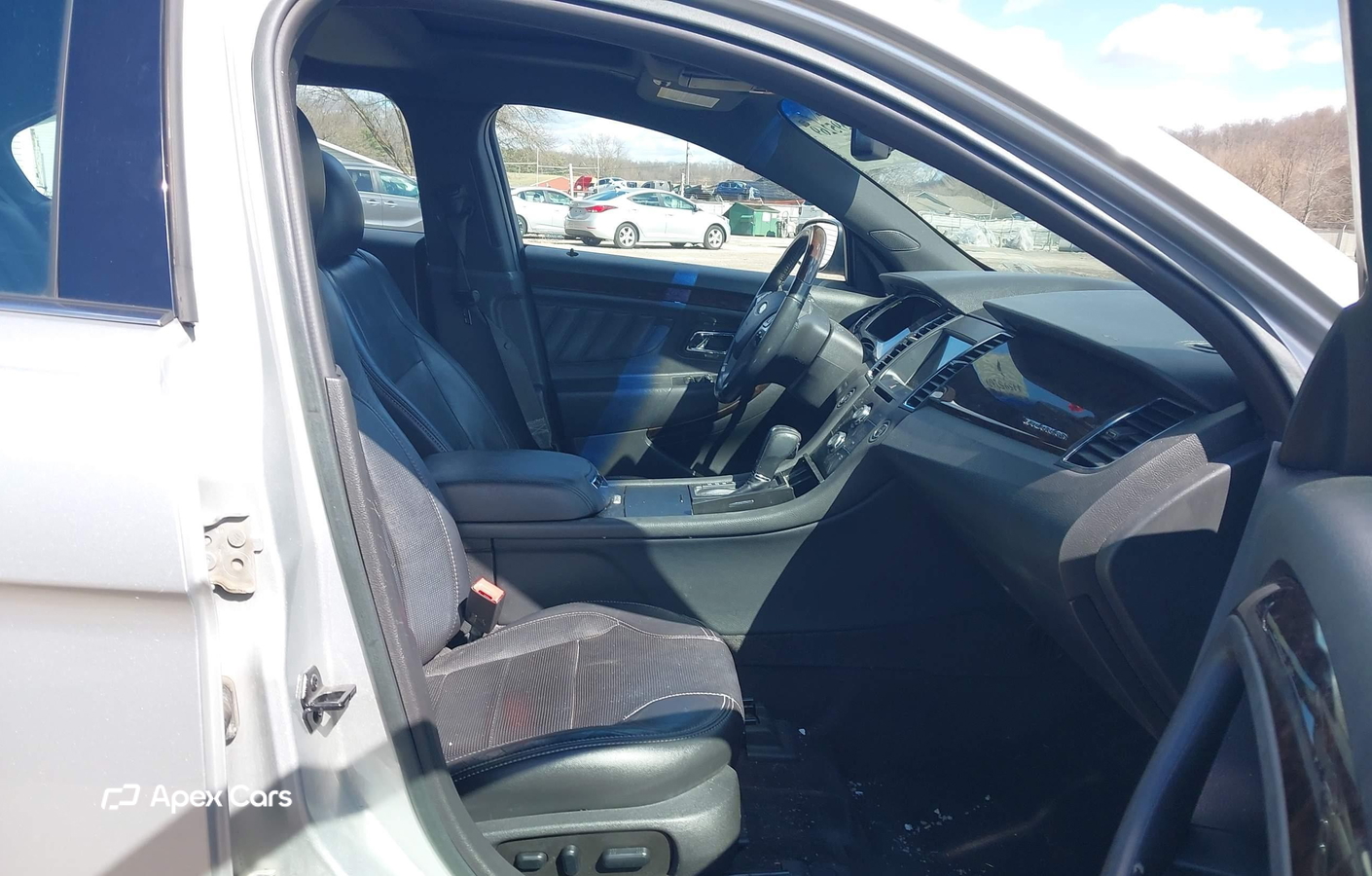 Ford Taurus 2016