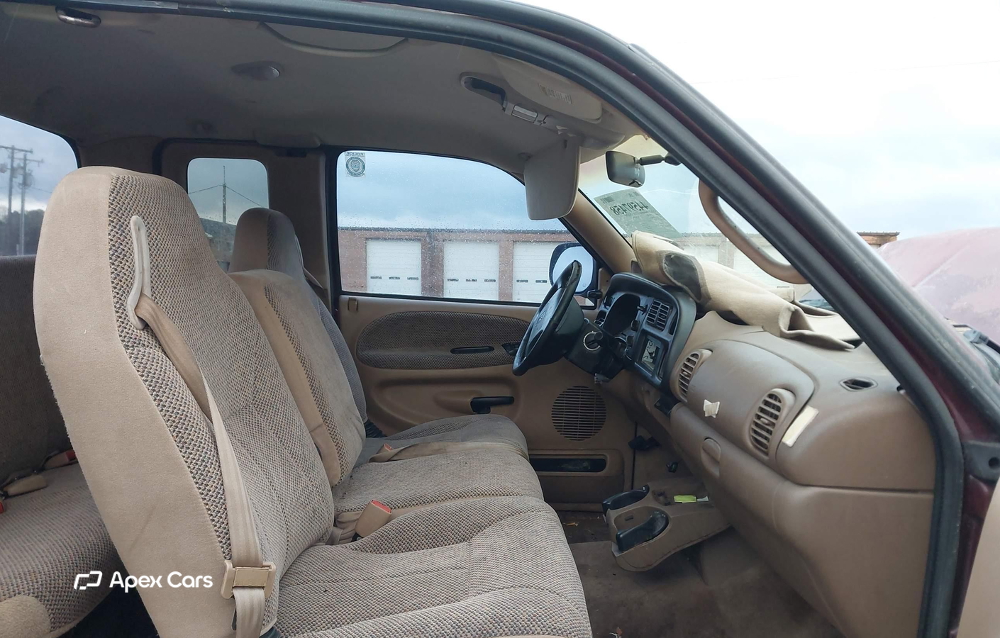 Dodge RAM 2000