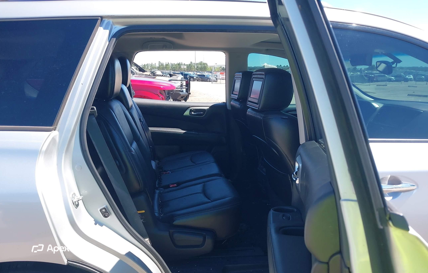Nissan Pathfinder 2014