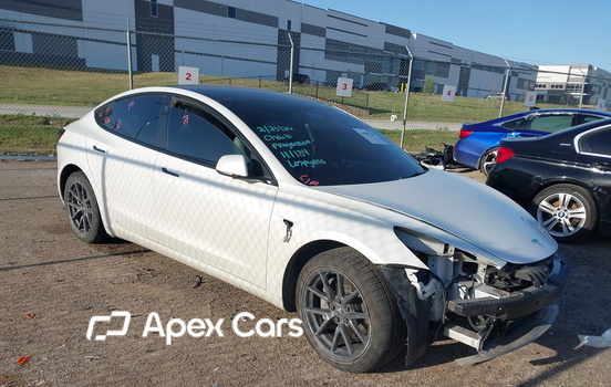 Tesla Model 3 2022 - Image 1 of 17