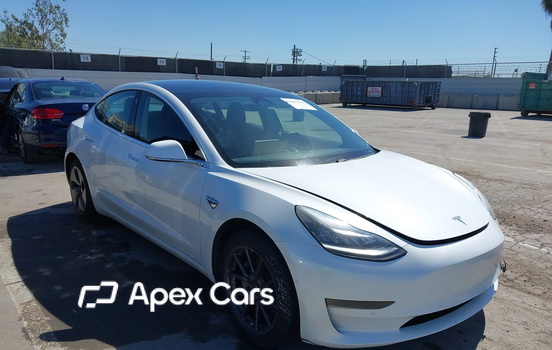 Tesla Model 3 2020 - Image 1 of 18