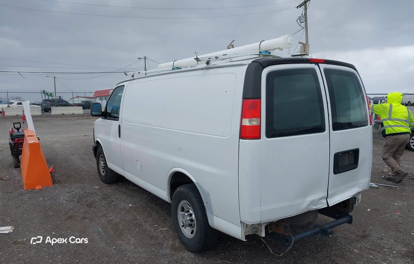 Chevrolet Express 2013
