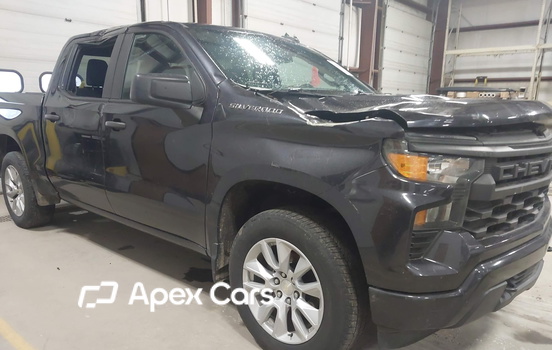 Chevrolet Silverado 2022 - Image 1 of 18