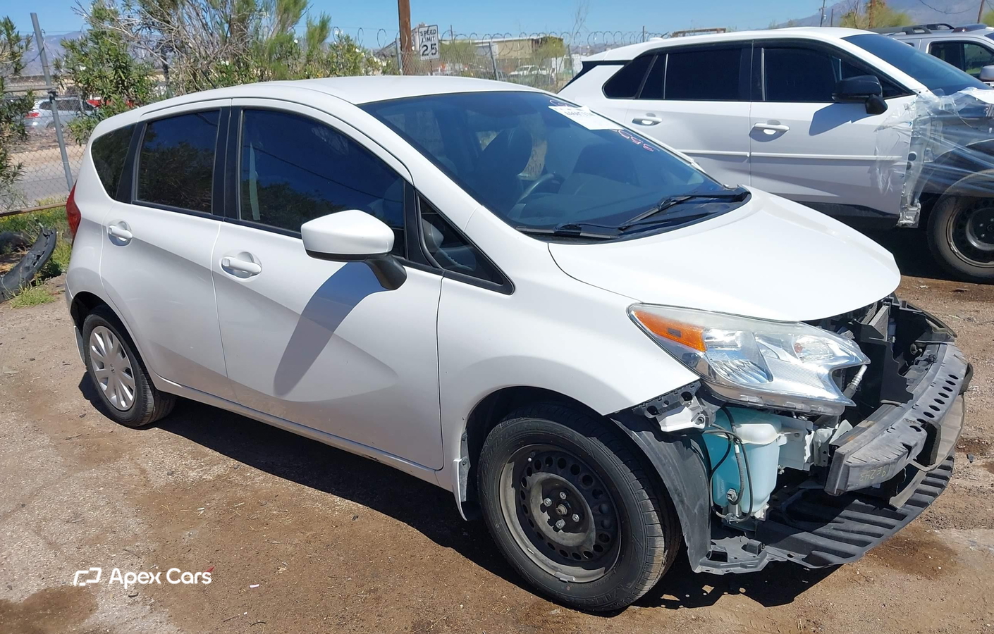 Nissan Versa 2015