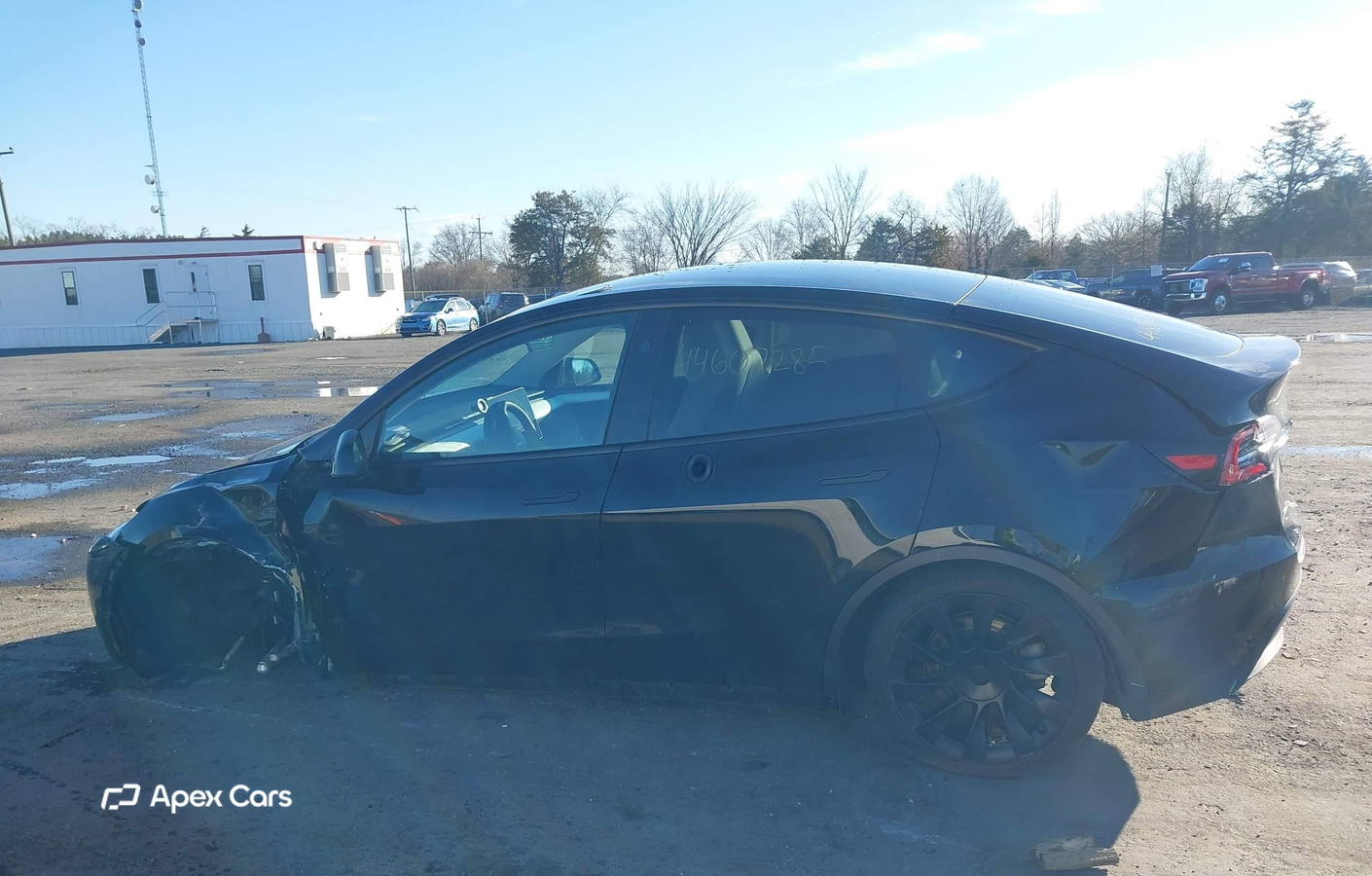 Tesla Model Y 2024