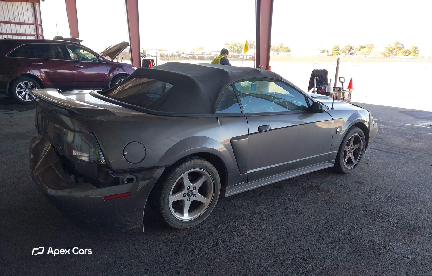 Ford Mustang 2004