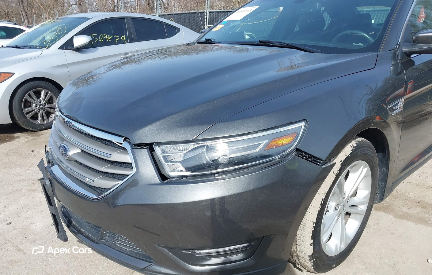 Ford Taurus 2016