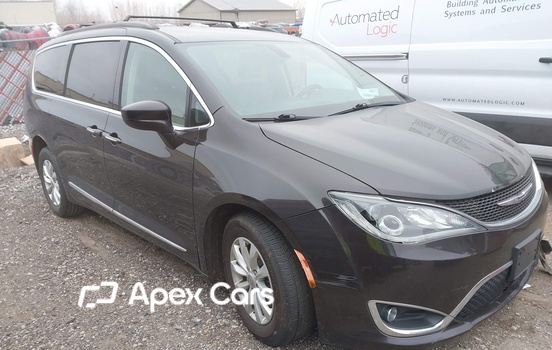 Chrysler Pacifica 2017 - Image 1 of 16
