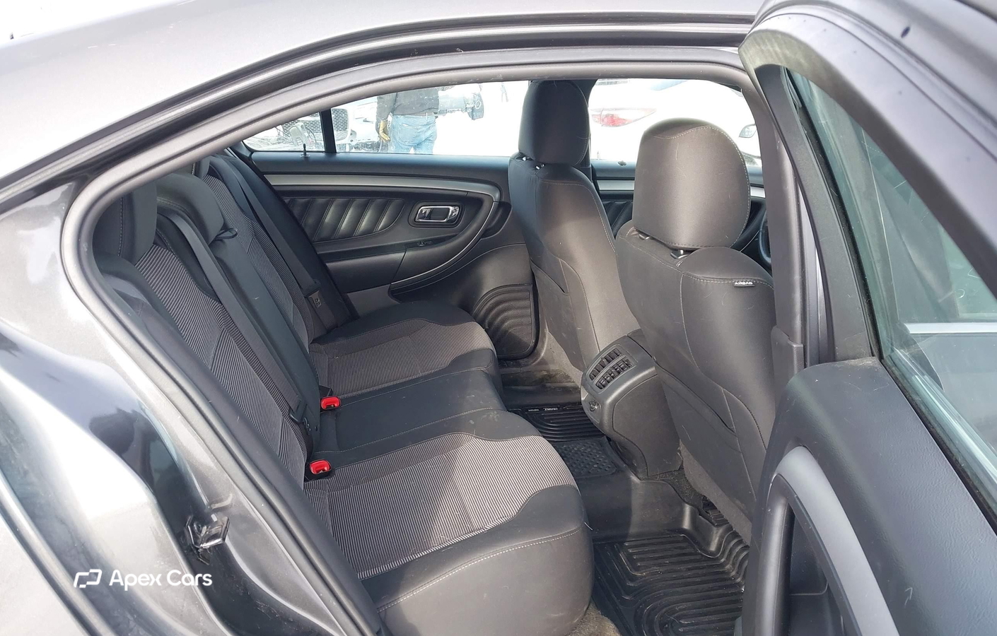 Ford Taurus 2015