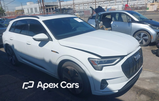Audi e-tron 2022 - Image 1 of 16