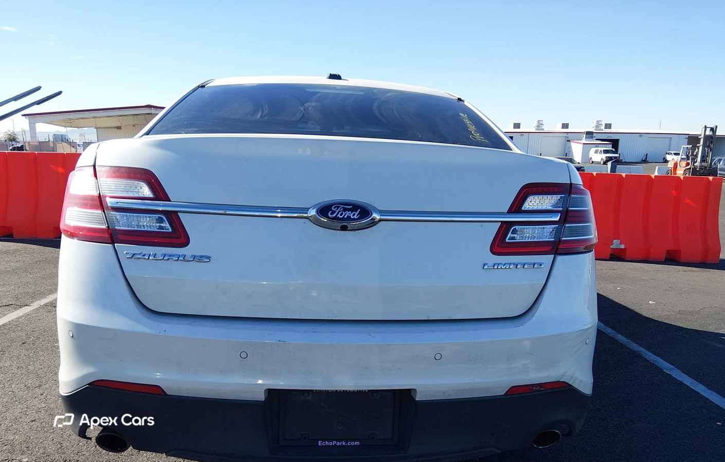 Ford Taurus 2016