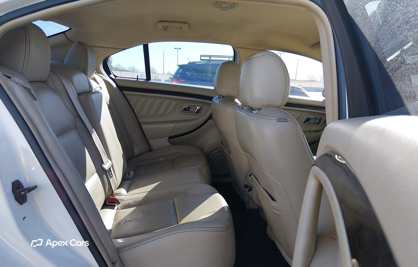 Ford Taurus 2016