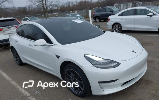Tesla Model 3 2019 - Image 1 of 19