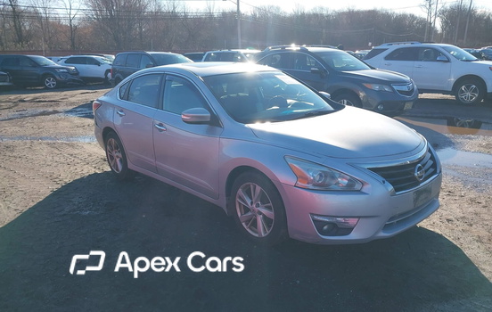 Nissan Altima 2015 - Image 1 of 17