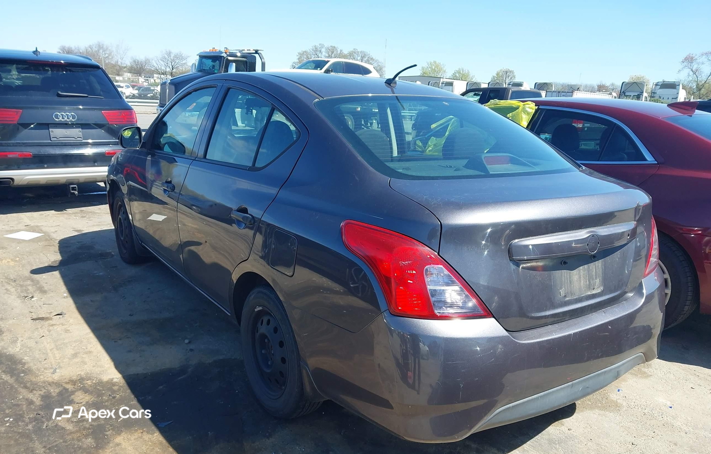 Nissan Versa 2015