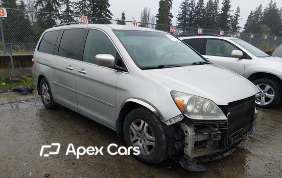 Honda Odyssey 2005 - Image 1 of 17