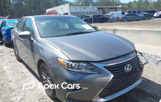 Lexus ES 2018 - Image 1 of 5