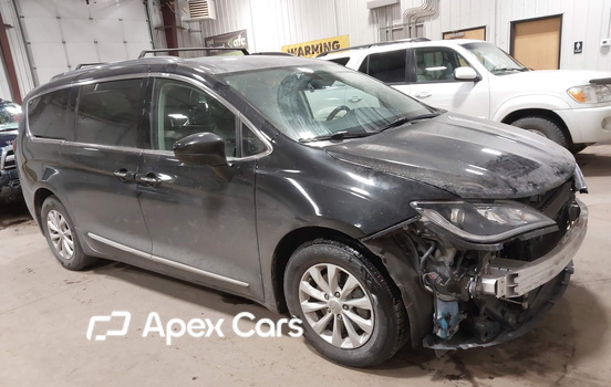 Chrysler Pacifica 2018 - Zdjęcie 1 z 16