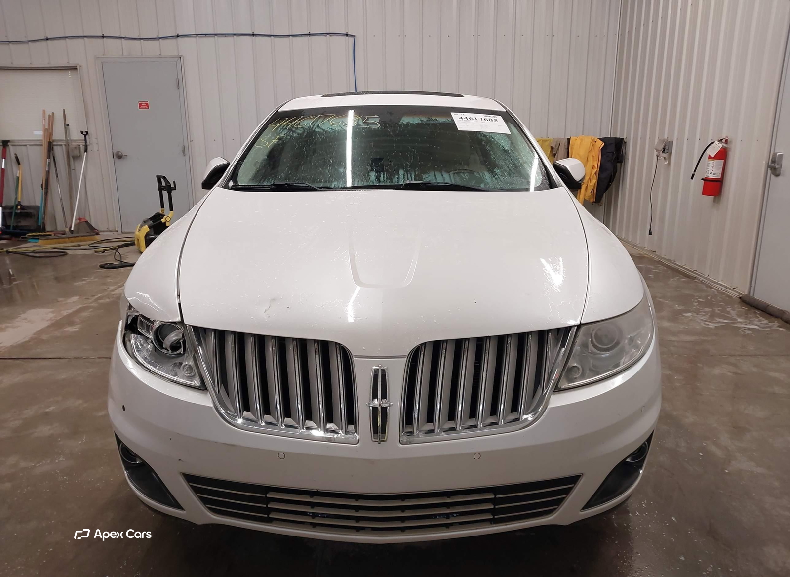 Lincoln MKS 2011