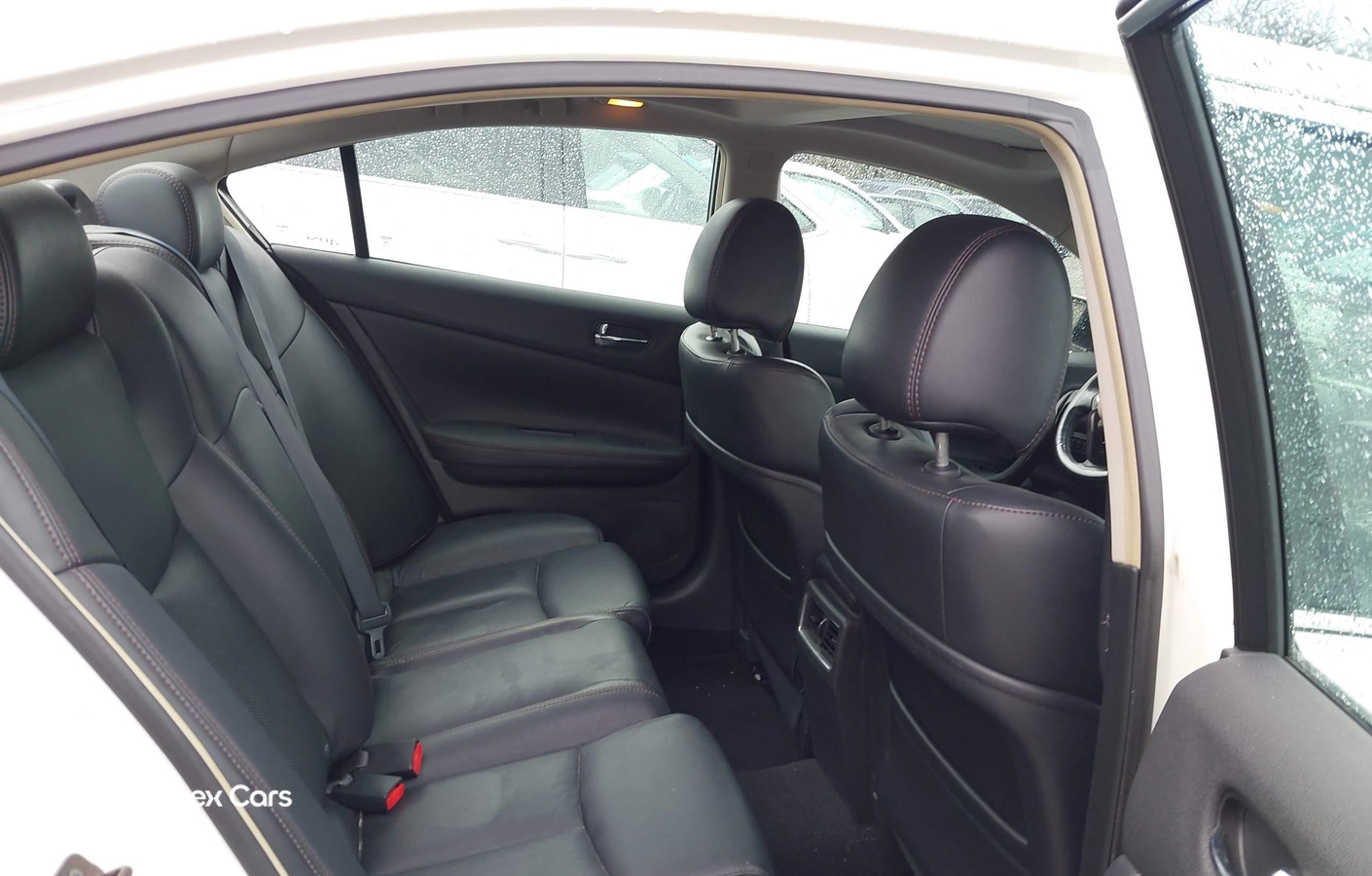 Nissan Maxima 2010