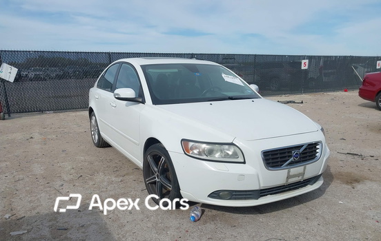 Volvo S40 2010 - Image 1 of 16