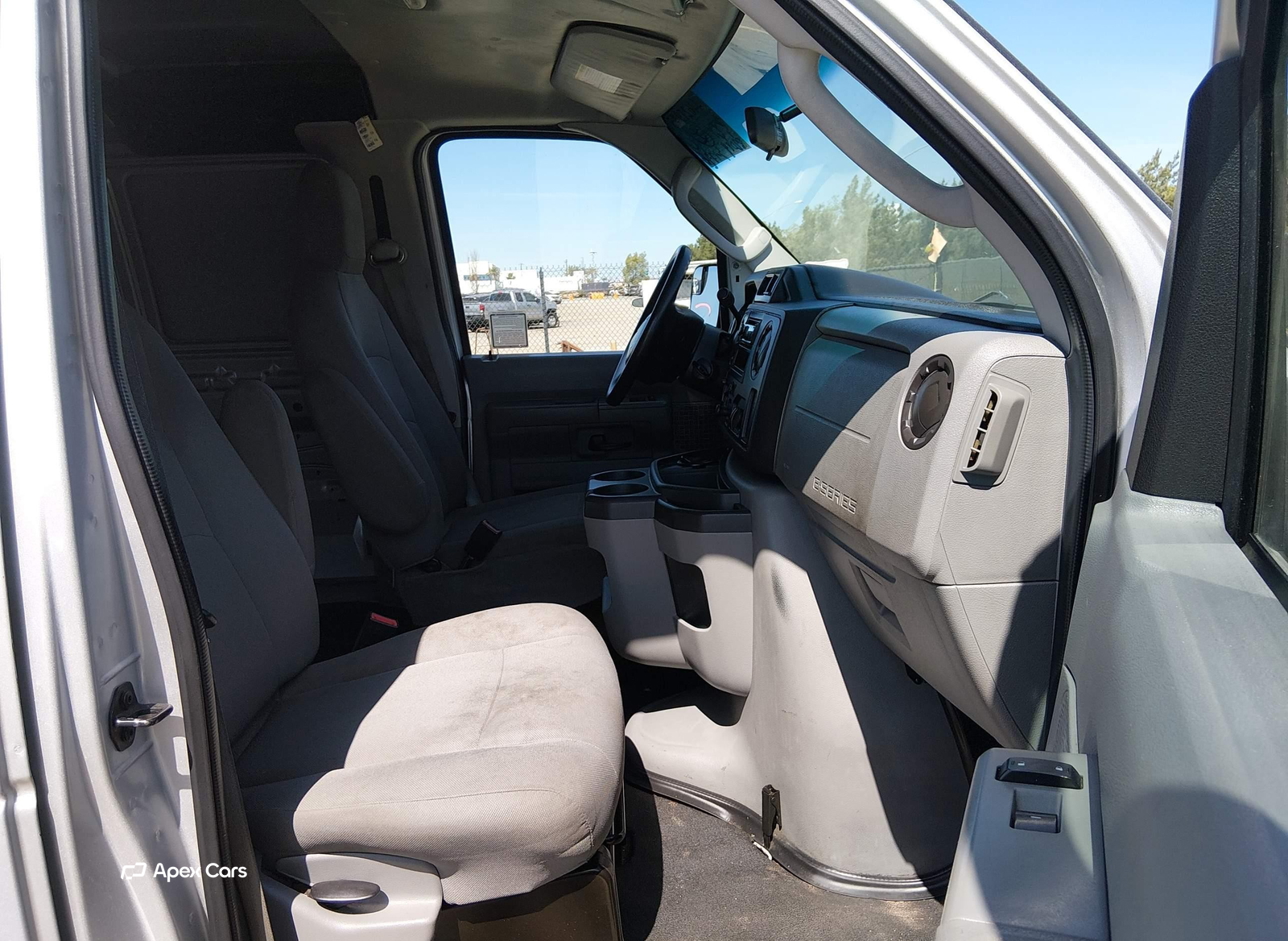 Ford Econoline 2010