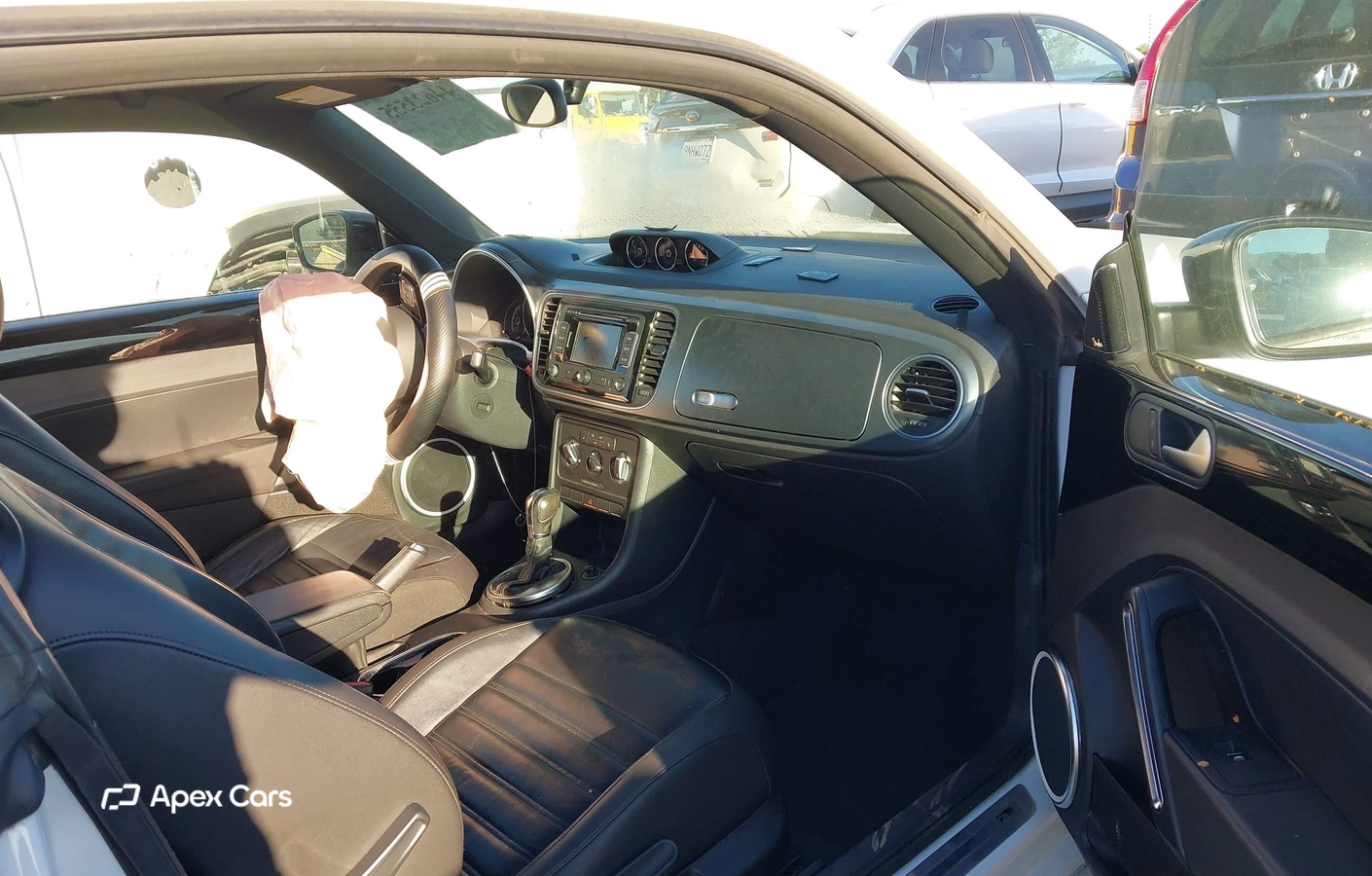 Volkswagen Beetle 2015