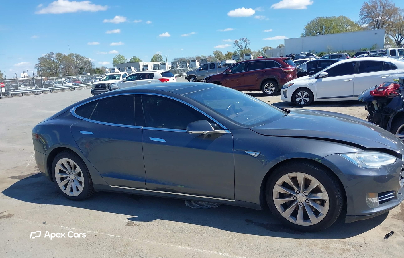 Tesla Model S 2015