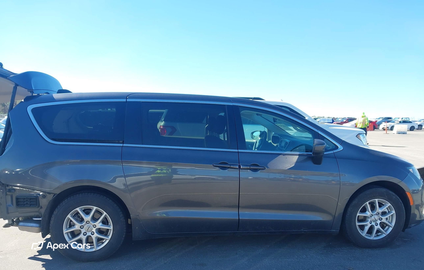 Chrysler Voyager 2023