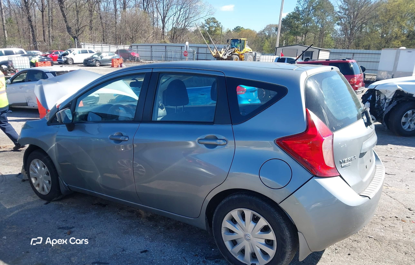 Nissan Versa 2015
