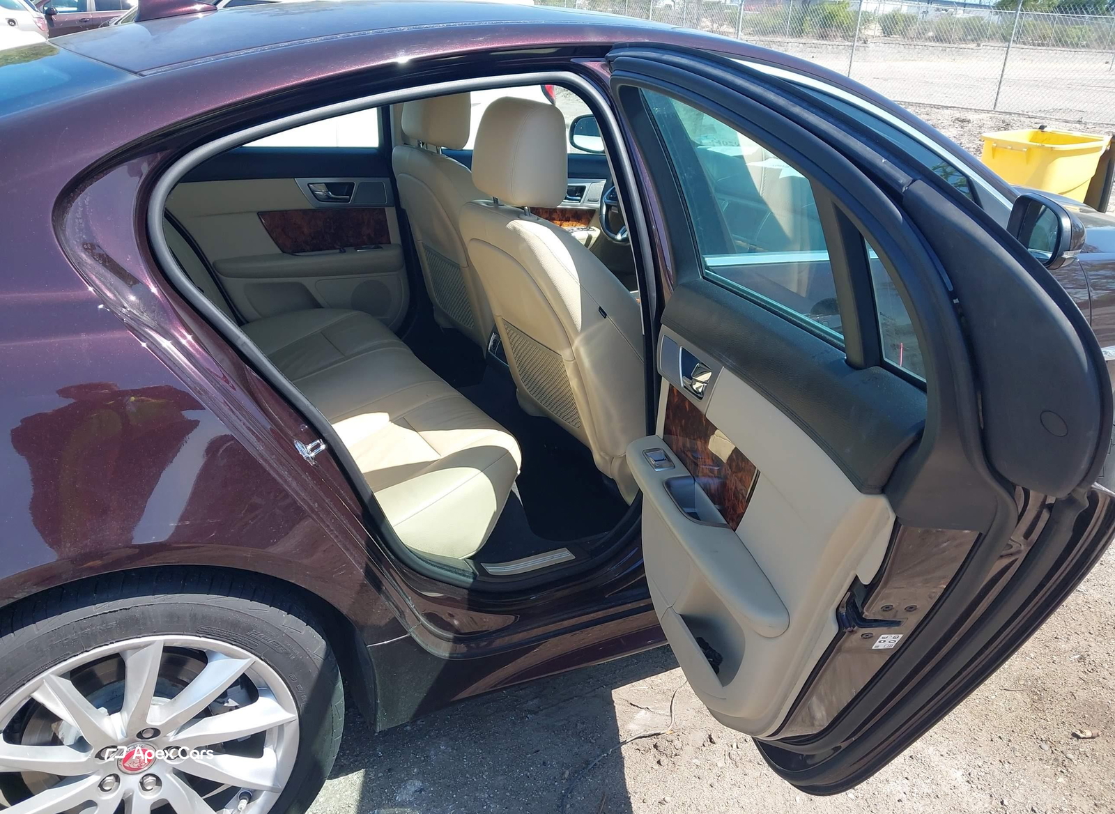 Jaguar XF 2015
