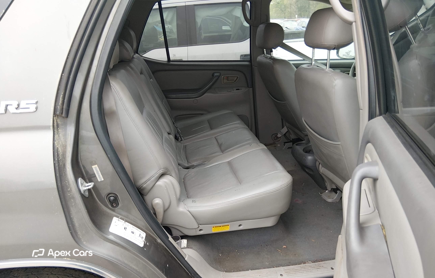Toyota Sequoia 2003
