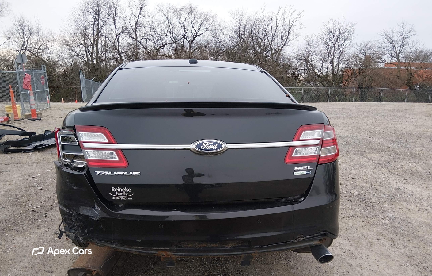 Ford Taurus 2015