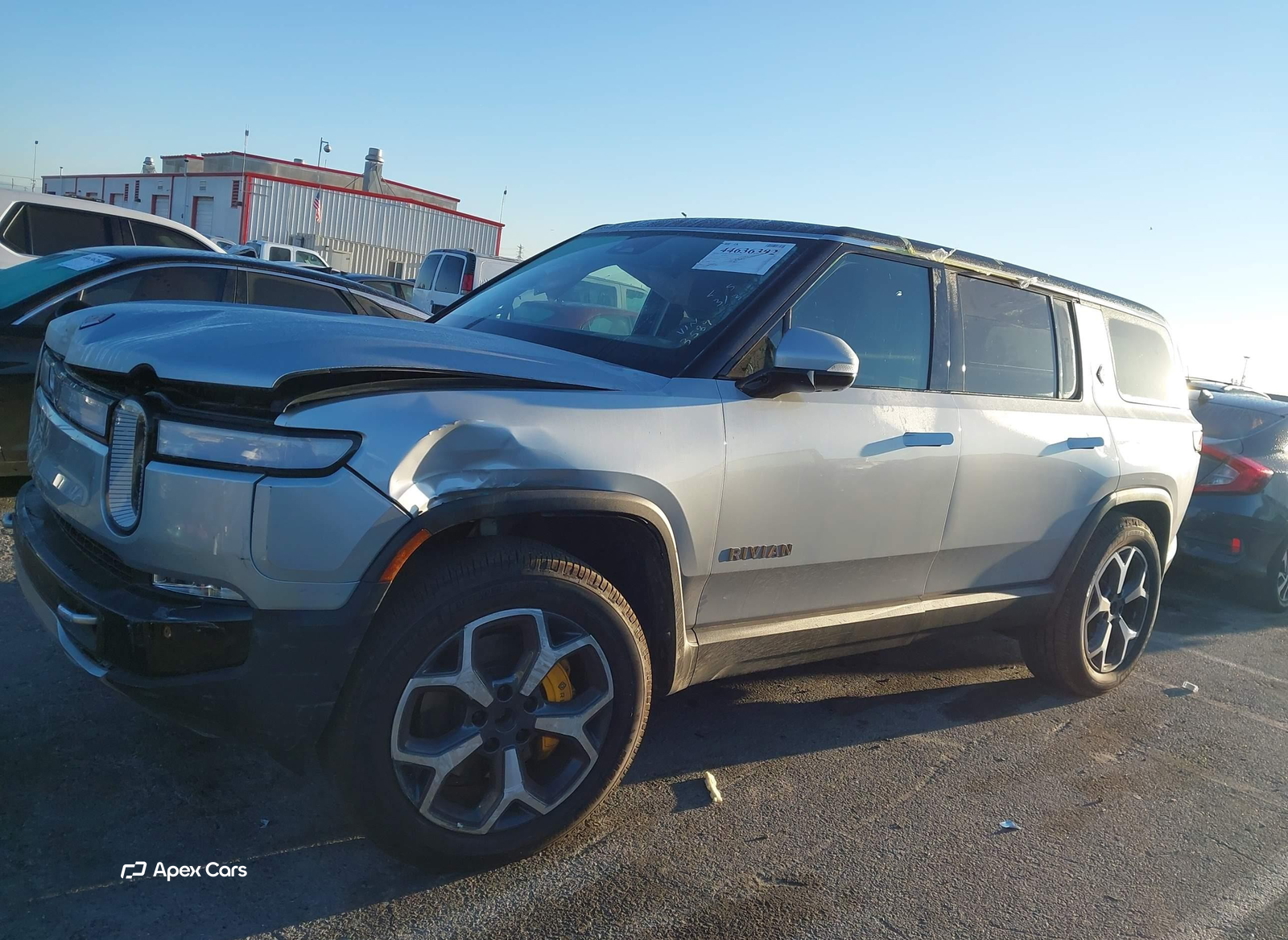 Rivian R1S 2024