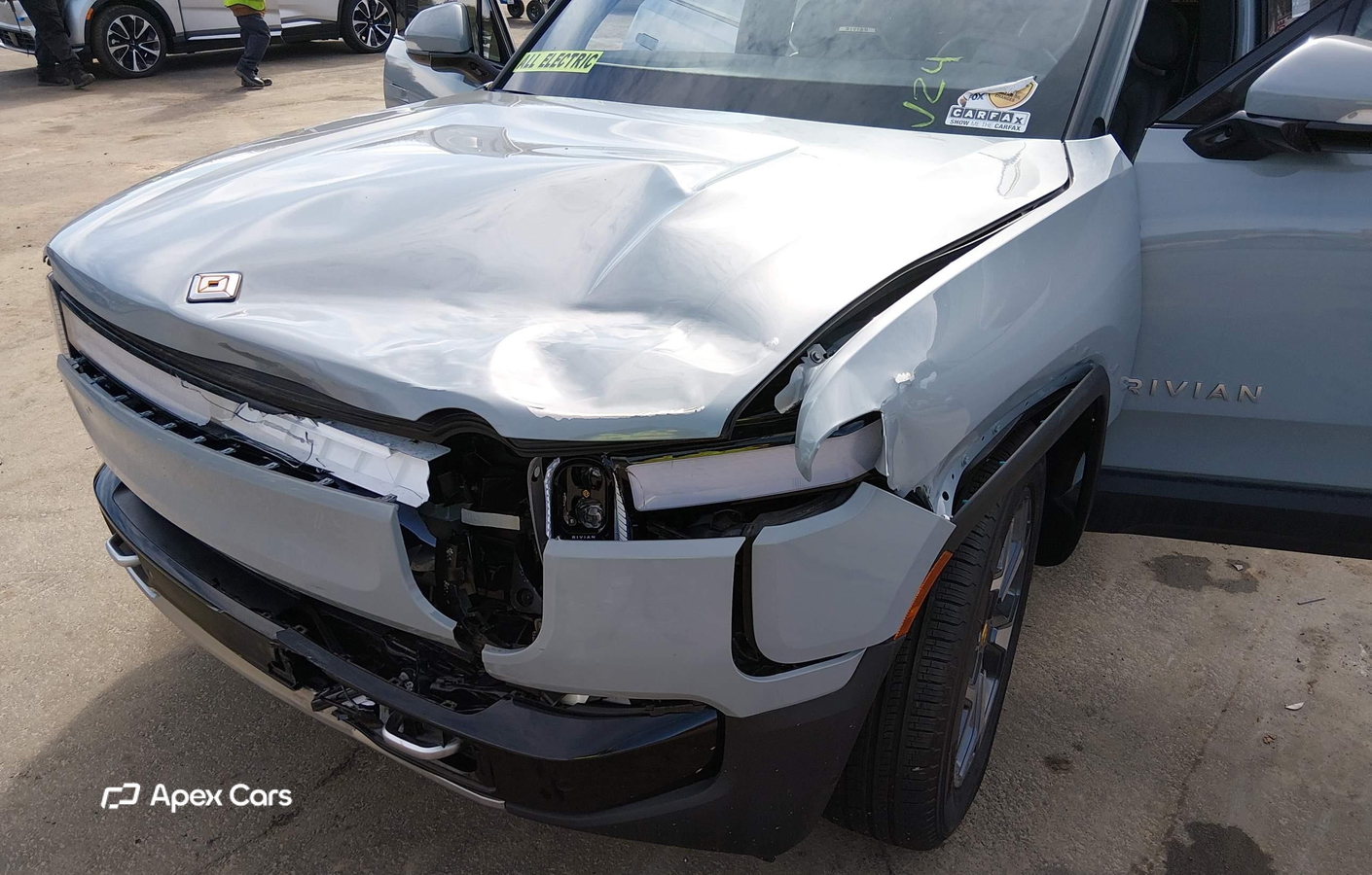 Rivian R1S 2024