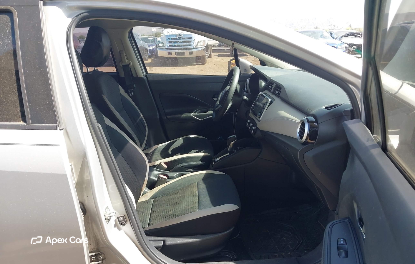 Nissan Versa 2020