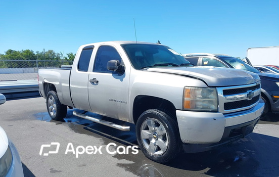 Chevrolet Silverado 2007 - Image 1 of 17