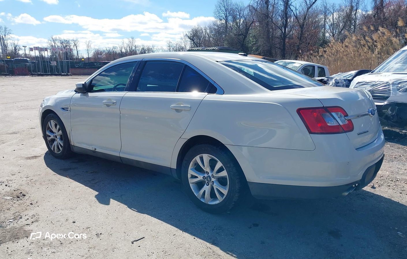 Ford Taurus 2011