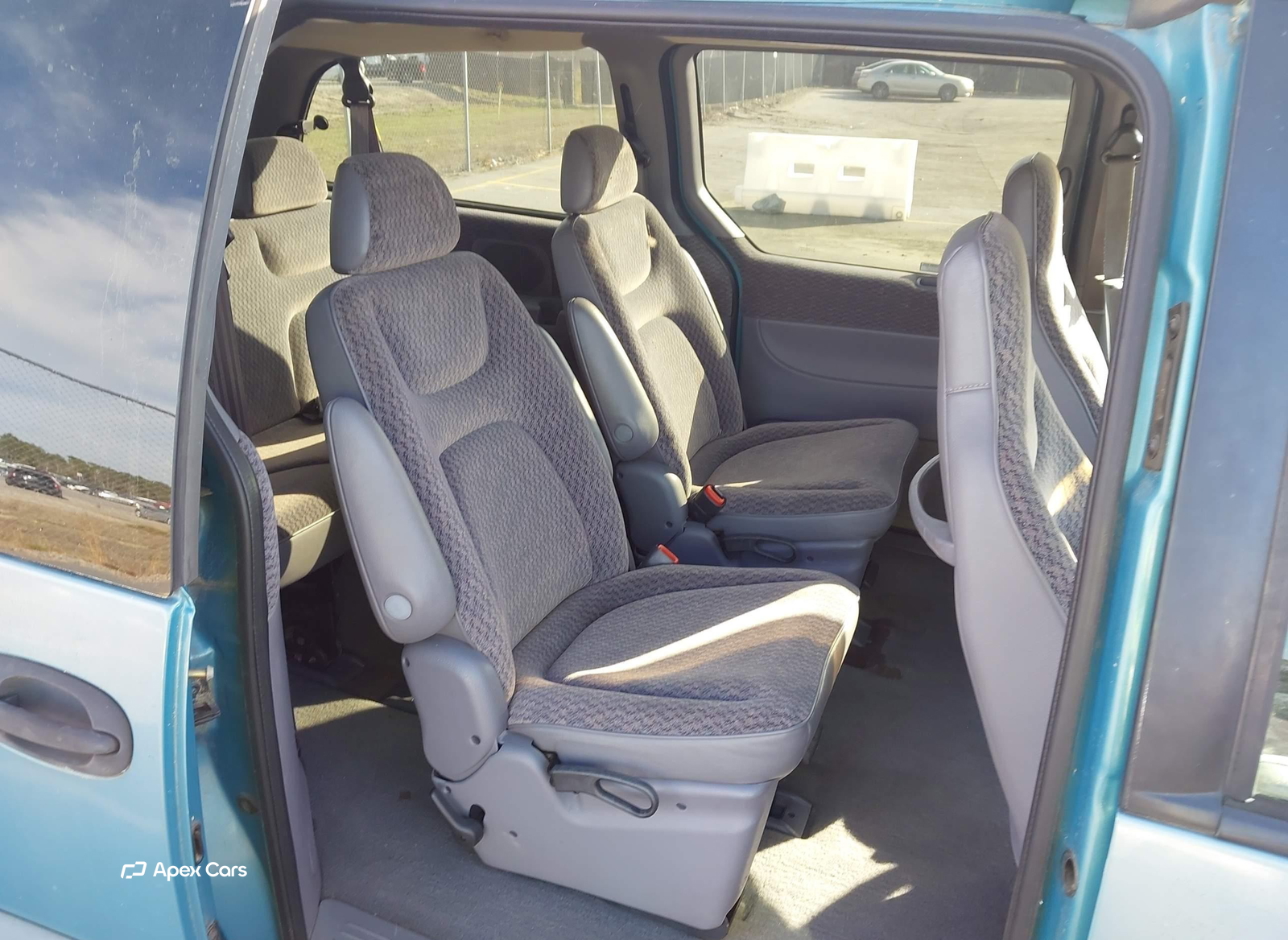 Plymouth Voyager 1998