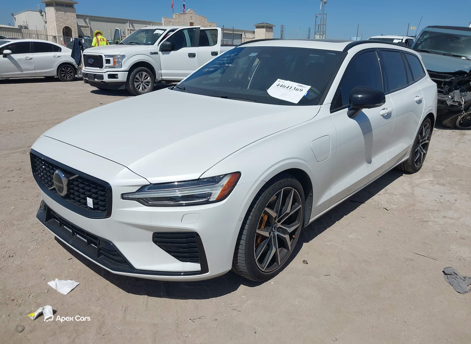 Volvo V60 2024