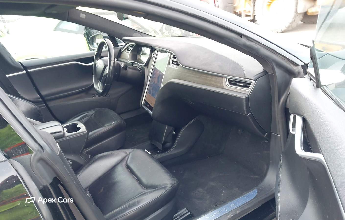 Tesla Model S 2015