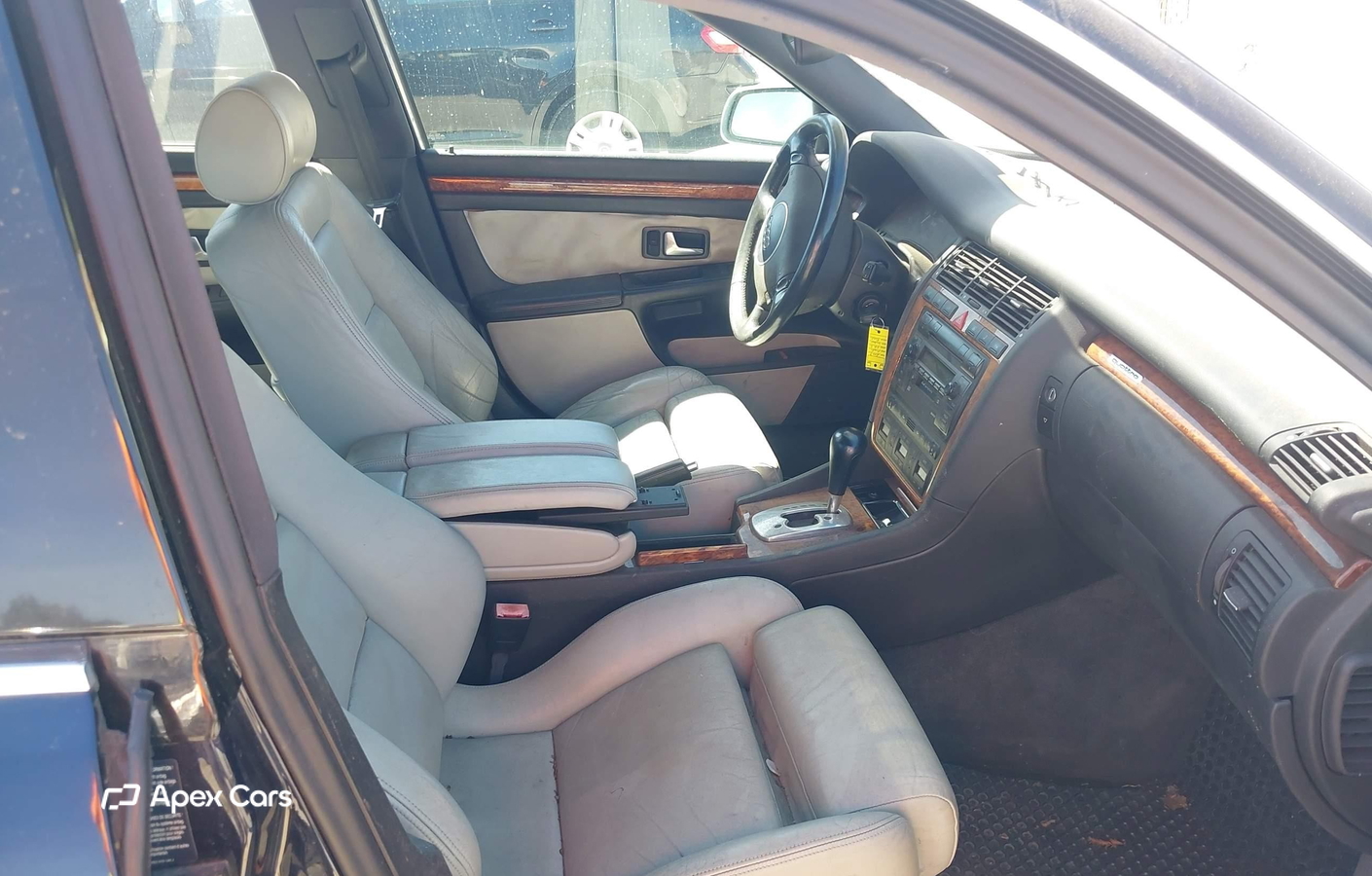 Audi S8 2003