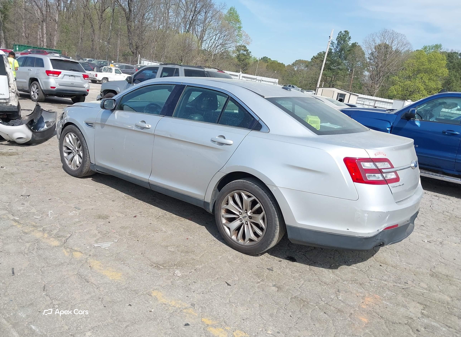Ford Taurus 2016