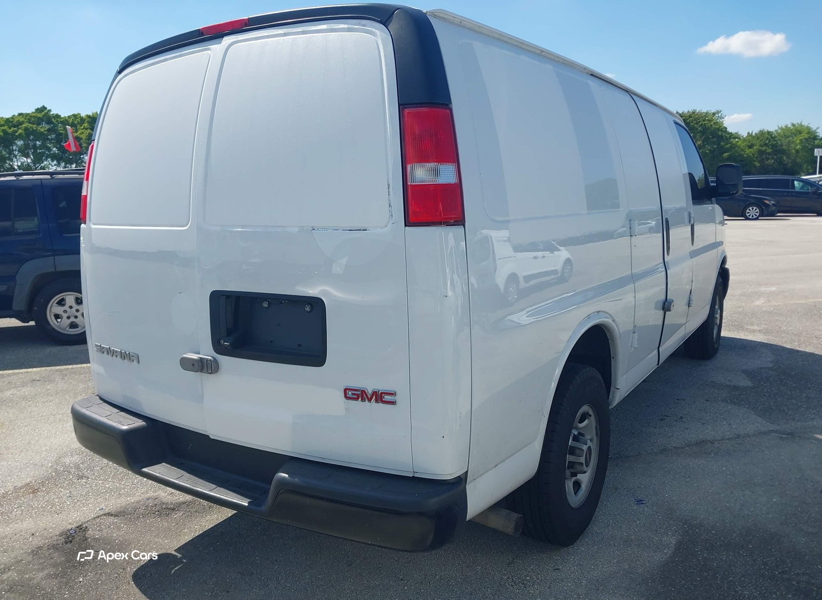 GMC Savana 2023