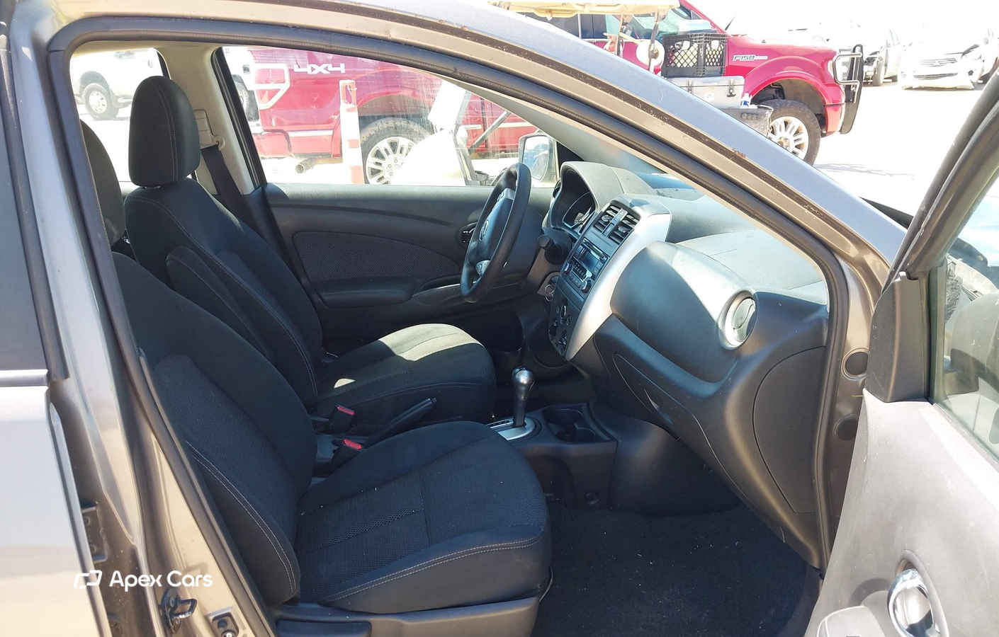 Nissan Versa 2016