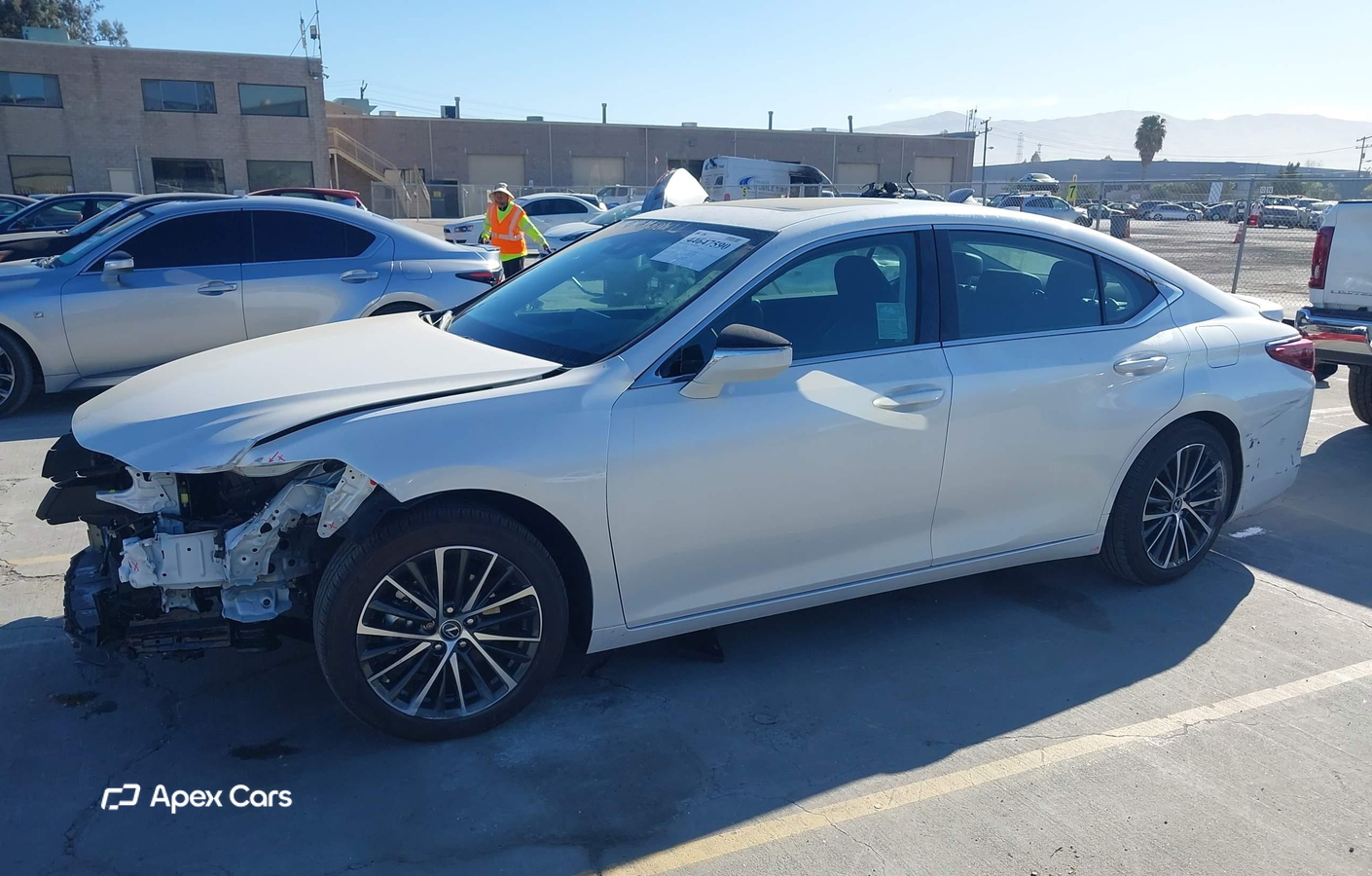 Lexus ES 2024