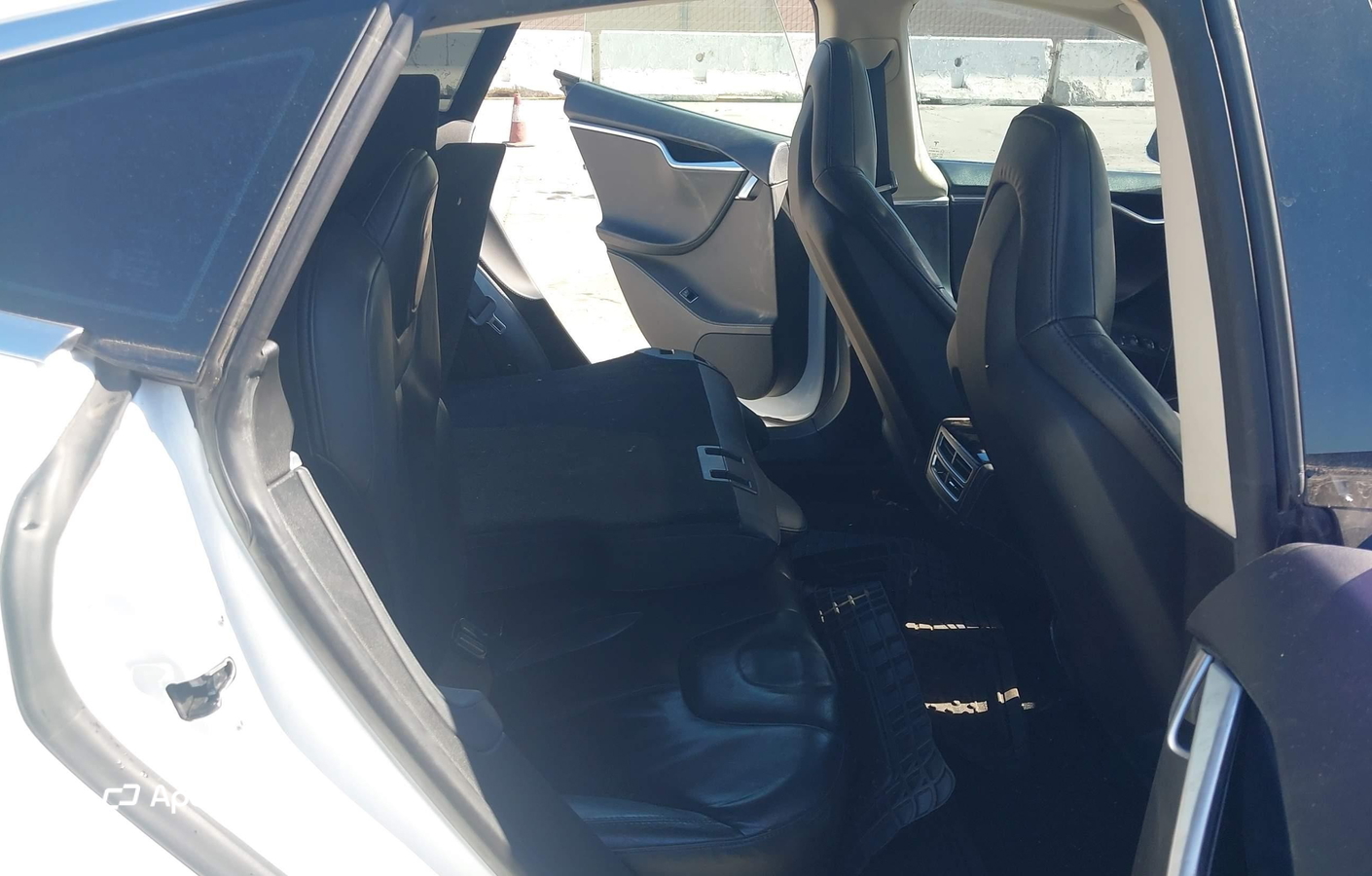 Tesla Model S 2014