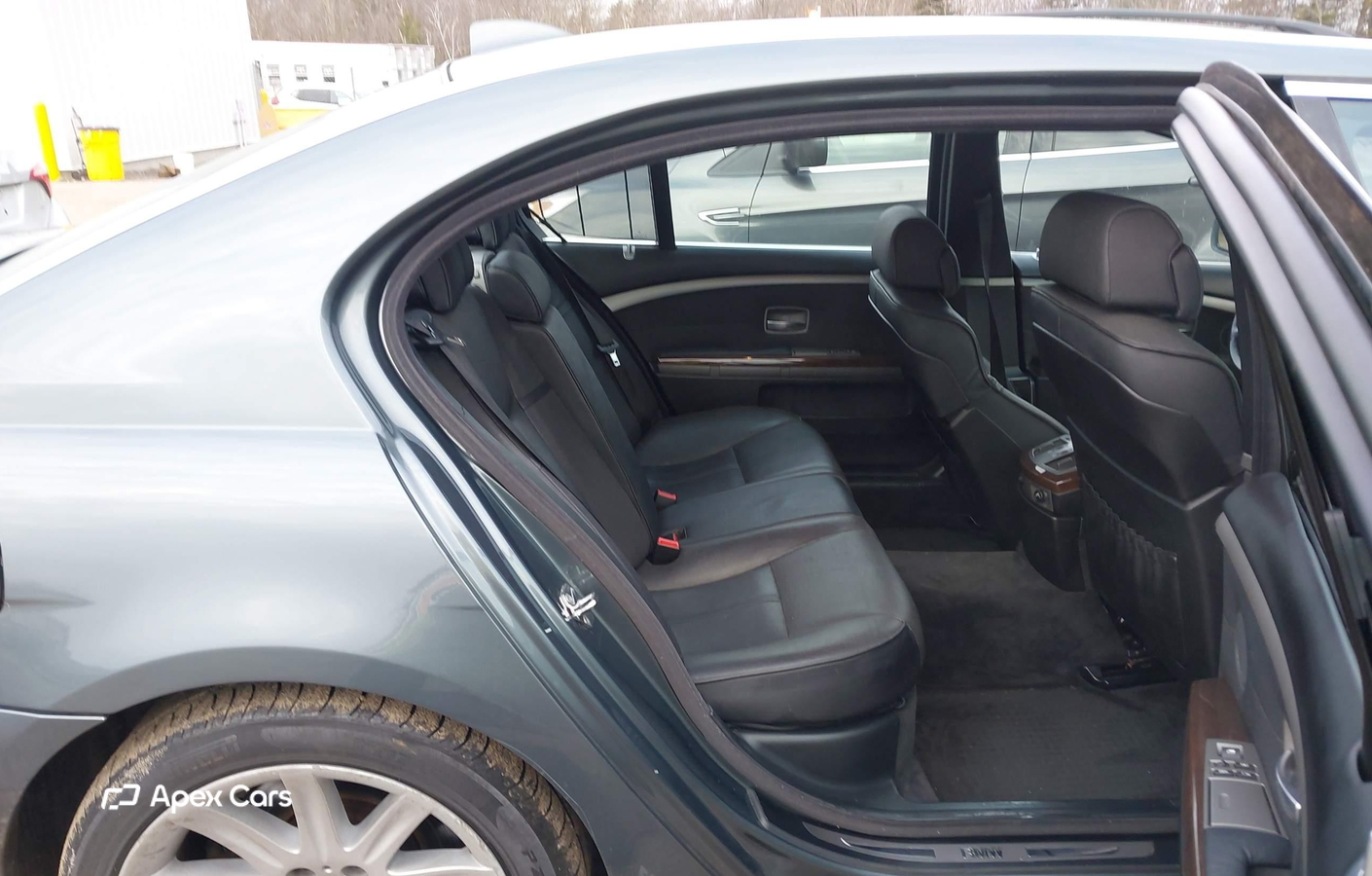BMW Series 7 2003