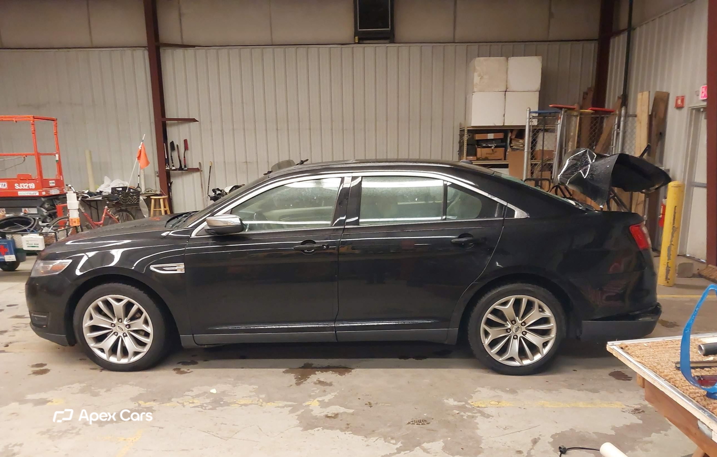 Ford Taurus 2017