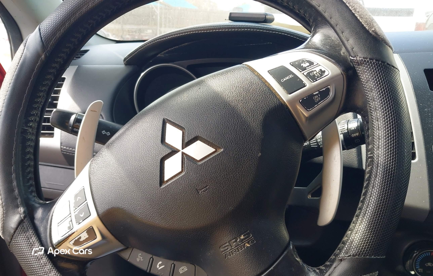 Mitsubishi Outlander 2011